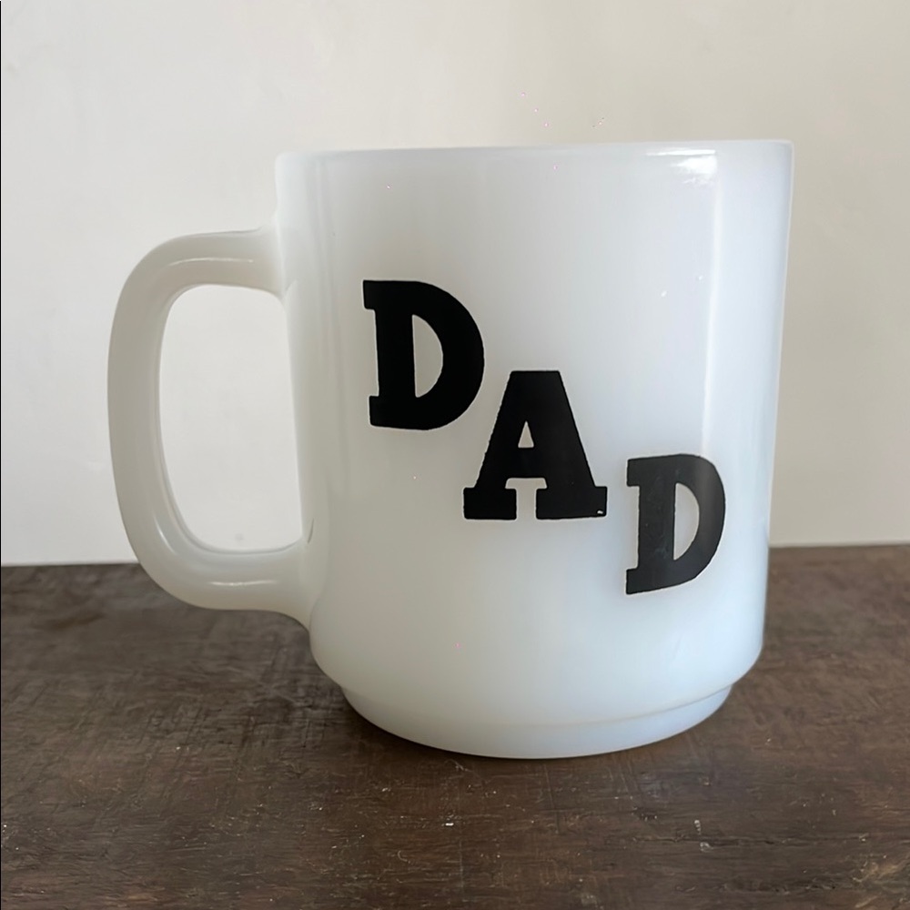 •| glasbake dad milk glass mug